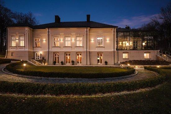 Dworek New Restaurant